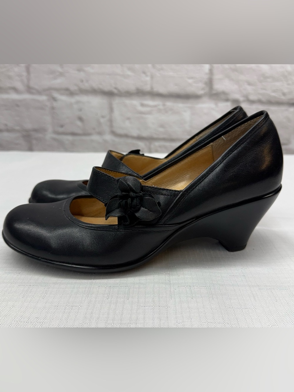 Women’s Black Leather Mary Jane Wedge Pumps with Floral Accent 6.5